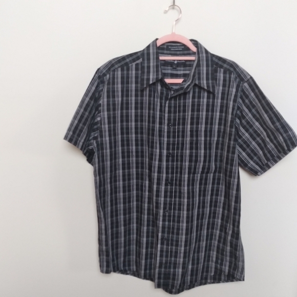 Beverly Hills Polo Club Men's Black and White Plaid Short Sleeve Button Up Shirt - Picture 10 of 11